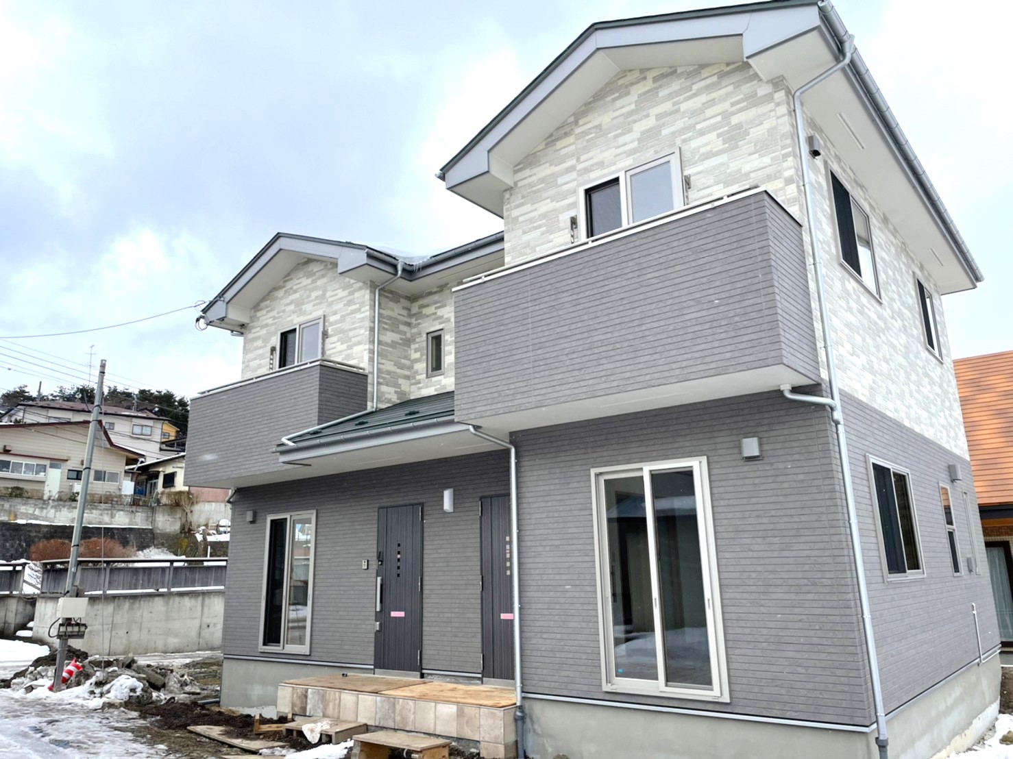 ドゥ・ゼリ　A号室