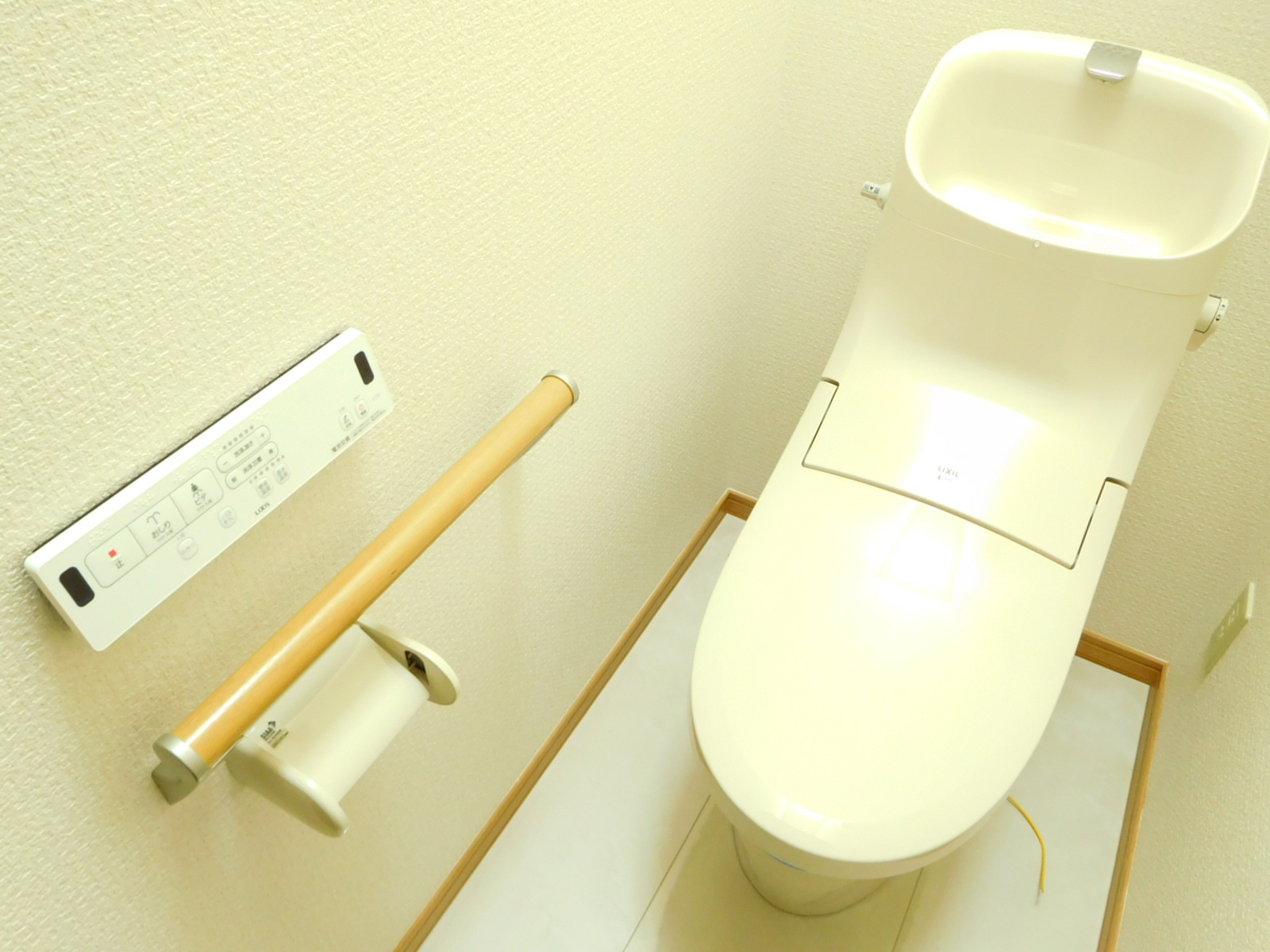 ヴァレーホ 202号室